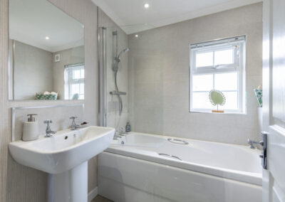 Omar-Middleton-Park-Home-Bathroom